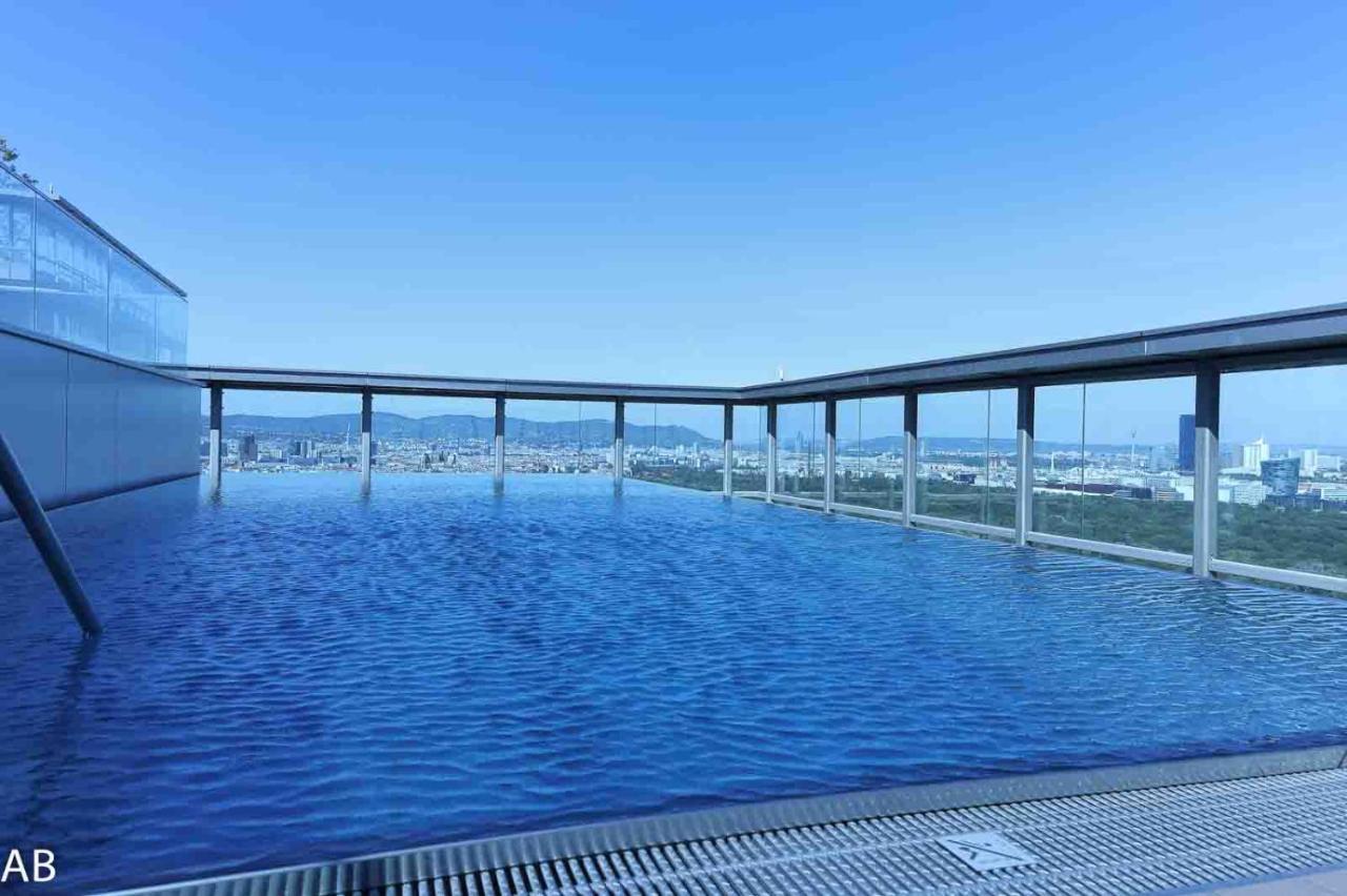 Superior Apartment & Rooftop Pool Відень Екстер'єр фото